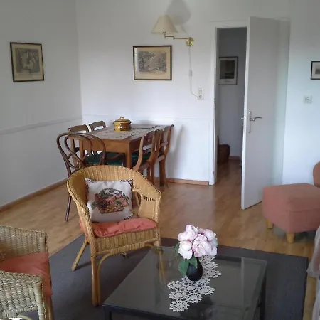 Apartamento Kapelle - Urlaub Auf Dem Weingut Maring-Noviand Exterior foto
